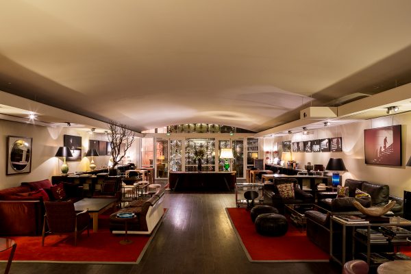 SUPERBE CINEMA AVEC SALON – PARIS V – JUDITH