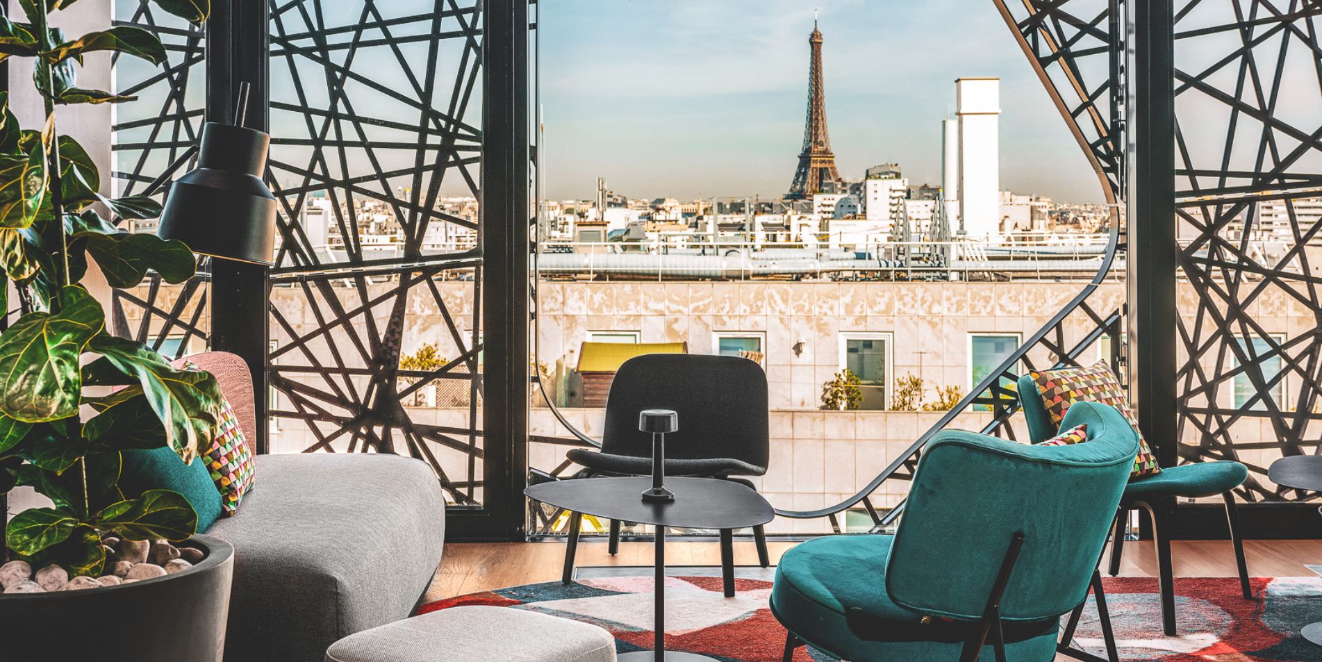 Louer un appartement vue sur la Tour Eiffel pour un dîner