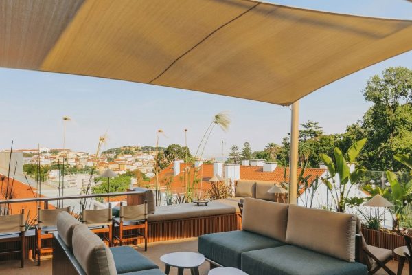 HOTEL AVEC ROOFTOP – LISBONNE – ELVIRA