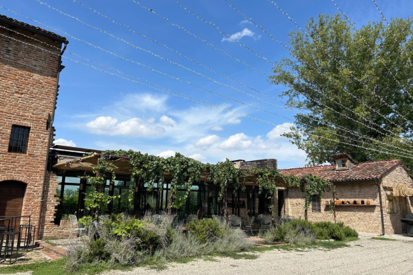 AUBERGE / RESTAURANT AU COEUR DE L&rsquo;ITALIE – PARME – COSIMO