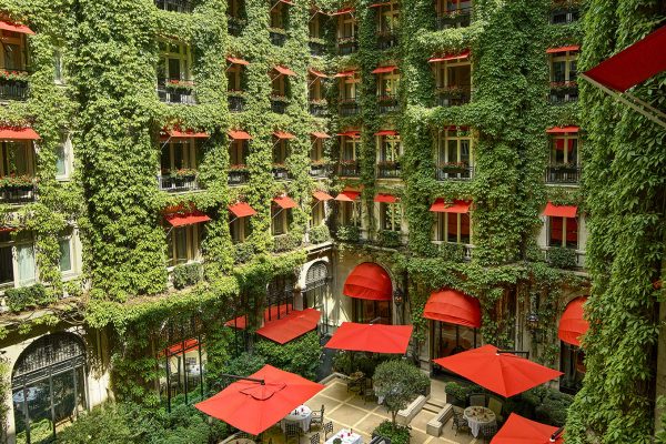 HÔTEL DE LUXE AVEC UNE MAGNIFIQUE TERRASSE – PARIS VIII – ATHÉNÉE