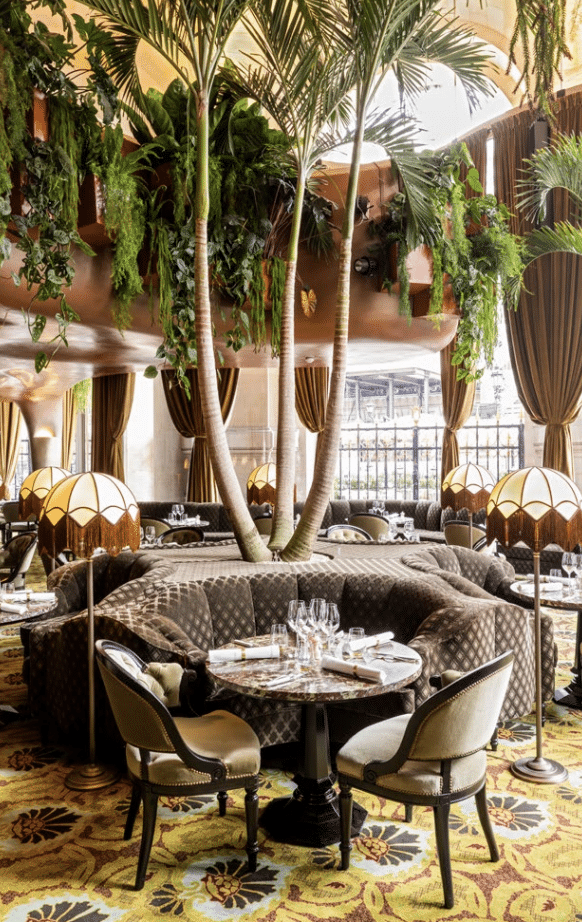 espace restaurant pour diner assis
